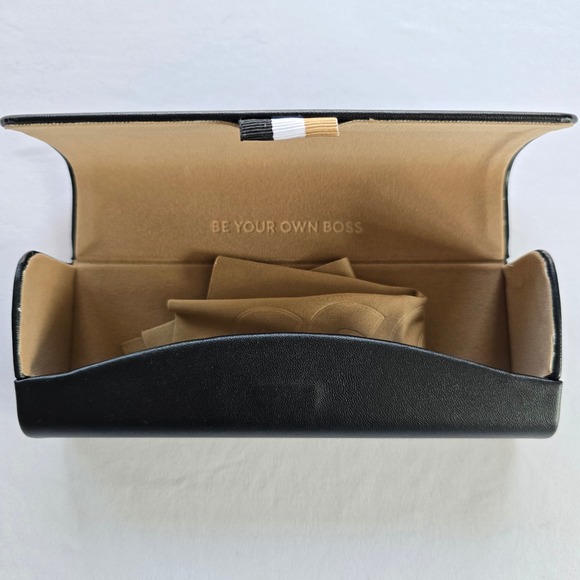 🆕️ BOSS Black Leather Eyeglass Case with Cleaning Cloth "Be Your Own Boss" - Picture 6 of 6